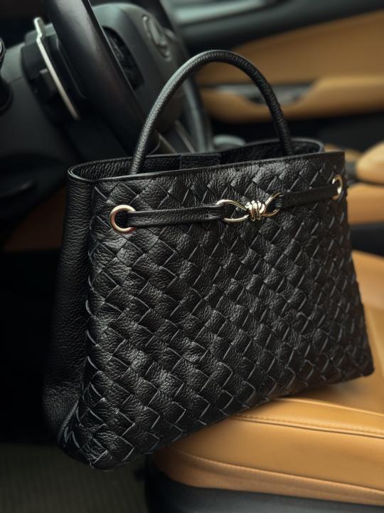 Жіноча сумка Ненсі, натуральна шкіра флотар чорна (Bag midi)